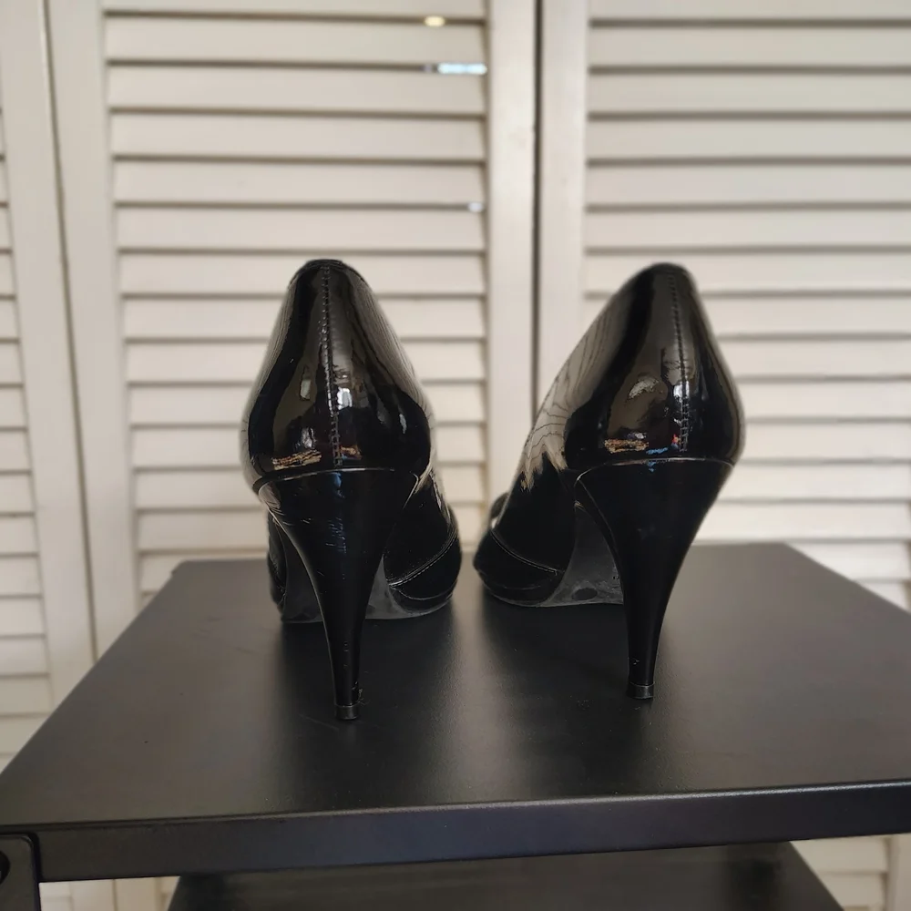 Gianni Bini Glossy Black Peep-Toe Heels